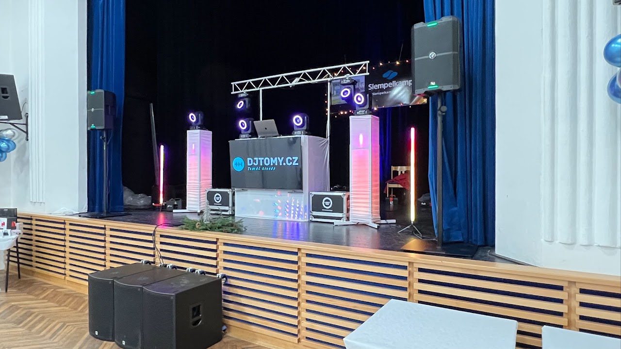 Flexibilita a spolehlivost na večírku